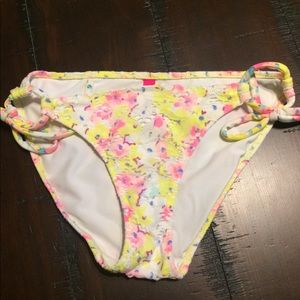 Victoria’s Secret swimsuit bottoms